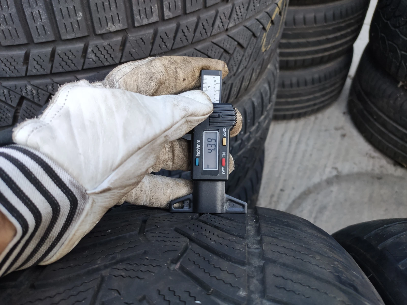  255/40R19 | Mobile.bg   5