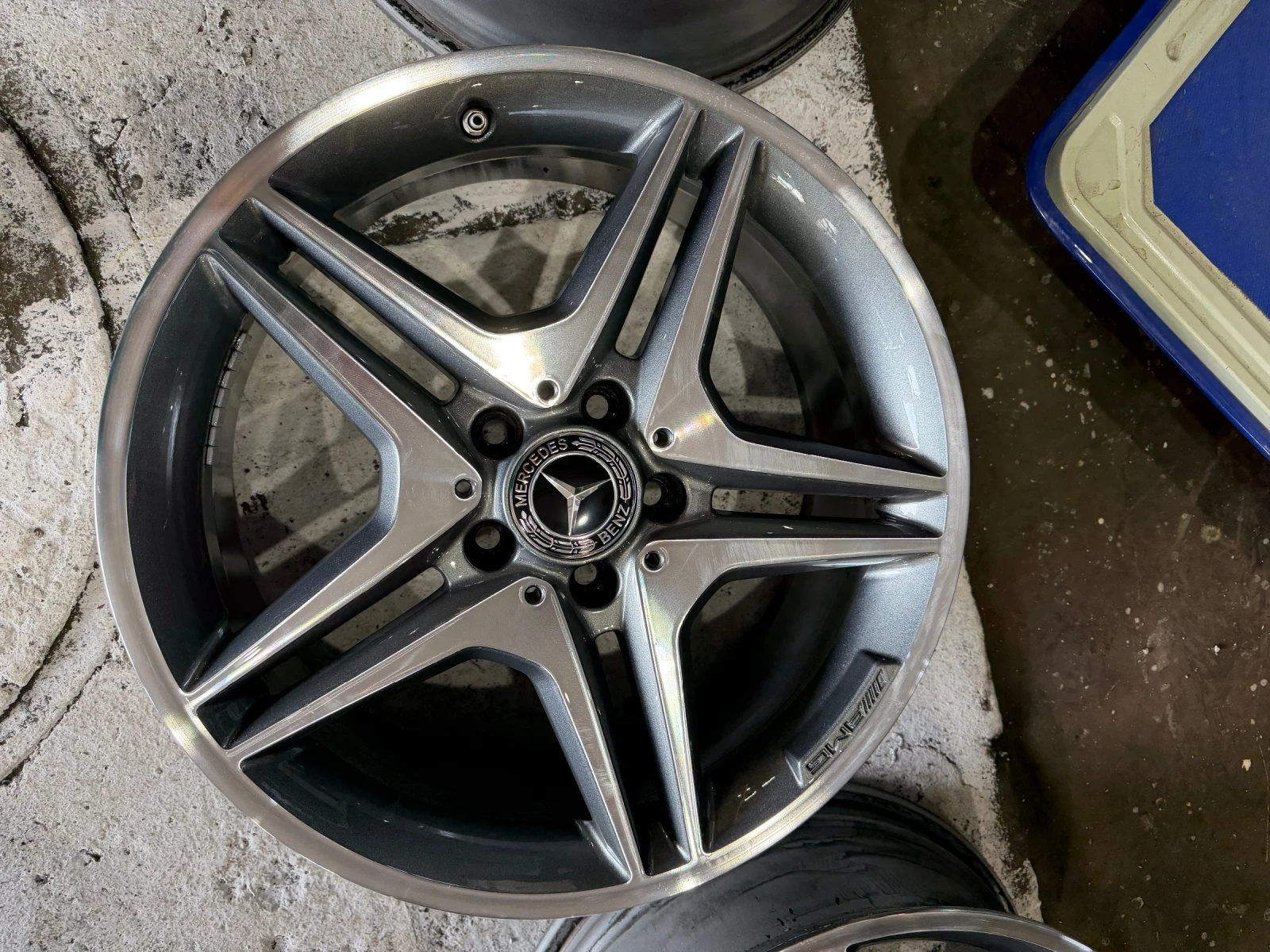 ������ | Mobile.bg � ����������� 4