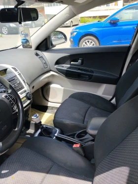 Kia Ceed, снимка 8