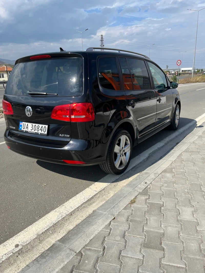 VW Touran, снимка 9 - Автомобили и джипове - 47398316