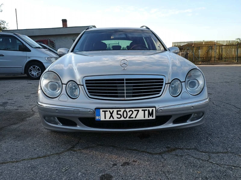 Mercedes-Benz E 320, снимка 2 - Автомобили и джипове - 47580991