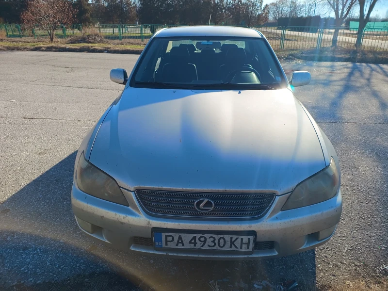 Lexus IS Is 200, снимка 2 - Автомобили и джипове - 48731279