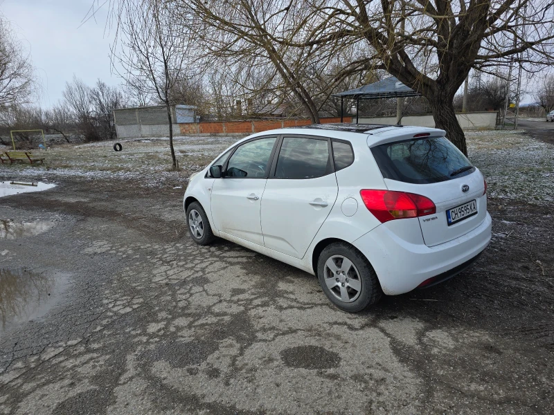 Kia Venga 1.4, снимка 9 - Автомобили и джипове - 49193419