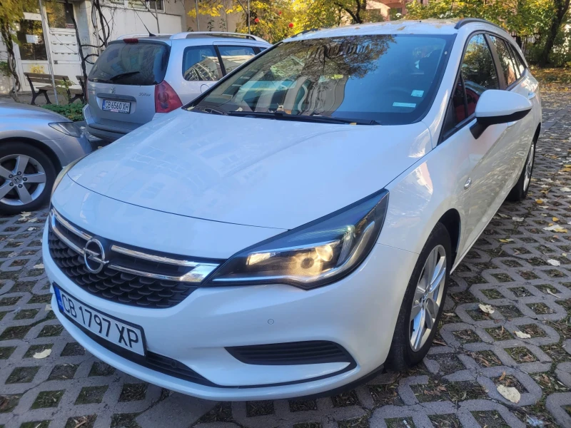 Opel Astra 1.6CDTI, снимка 2 - Автомобили и джипове - 49201315