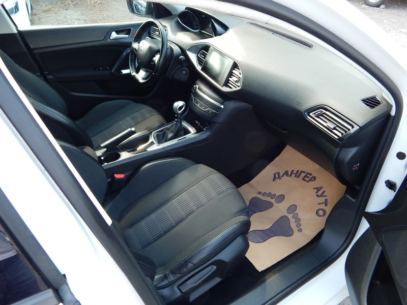 Peugeot 308 1.6HDI* ПЕРФЕКТНА* , снимка 15 - Автомобили и джипове - 51450546