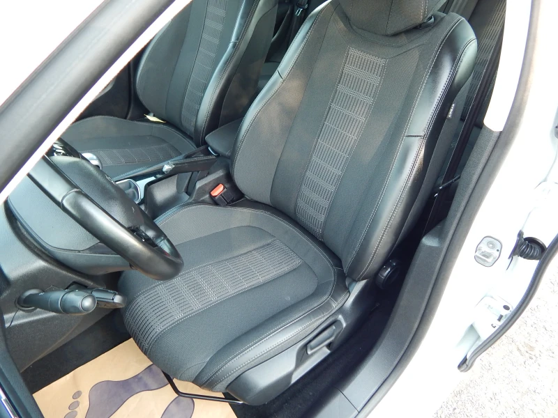 Peugeot 308 1.6HDI* ПЕРФЕКТНА* , снимка 14 - Автомобили и джипове - 51450546