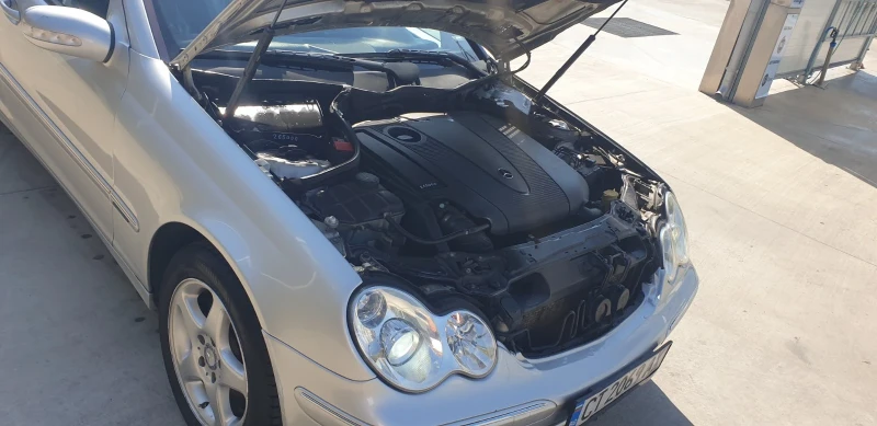 Mercedes-Benz C 220 CDI, снимка 8 - Автомобили и джипове - 52435893