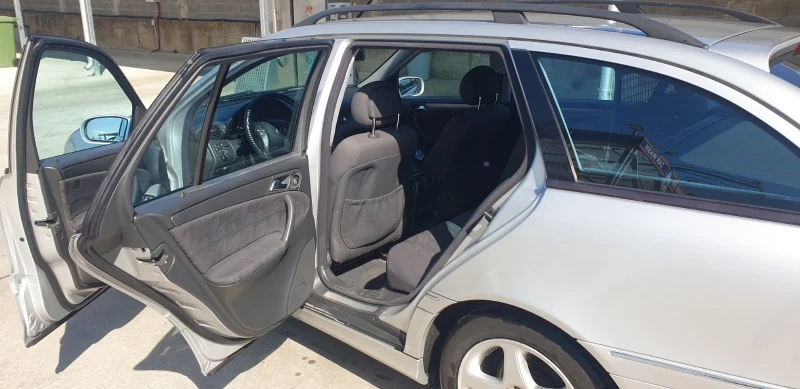 Mercedes-Benz C 220 CDI, снимка 7 - Автомобили и джипове - 52435893