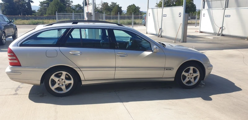 Mercedes-Benz C 220 CDI, снимка 2 - Автомобили и джипове - 52435893