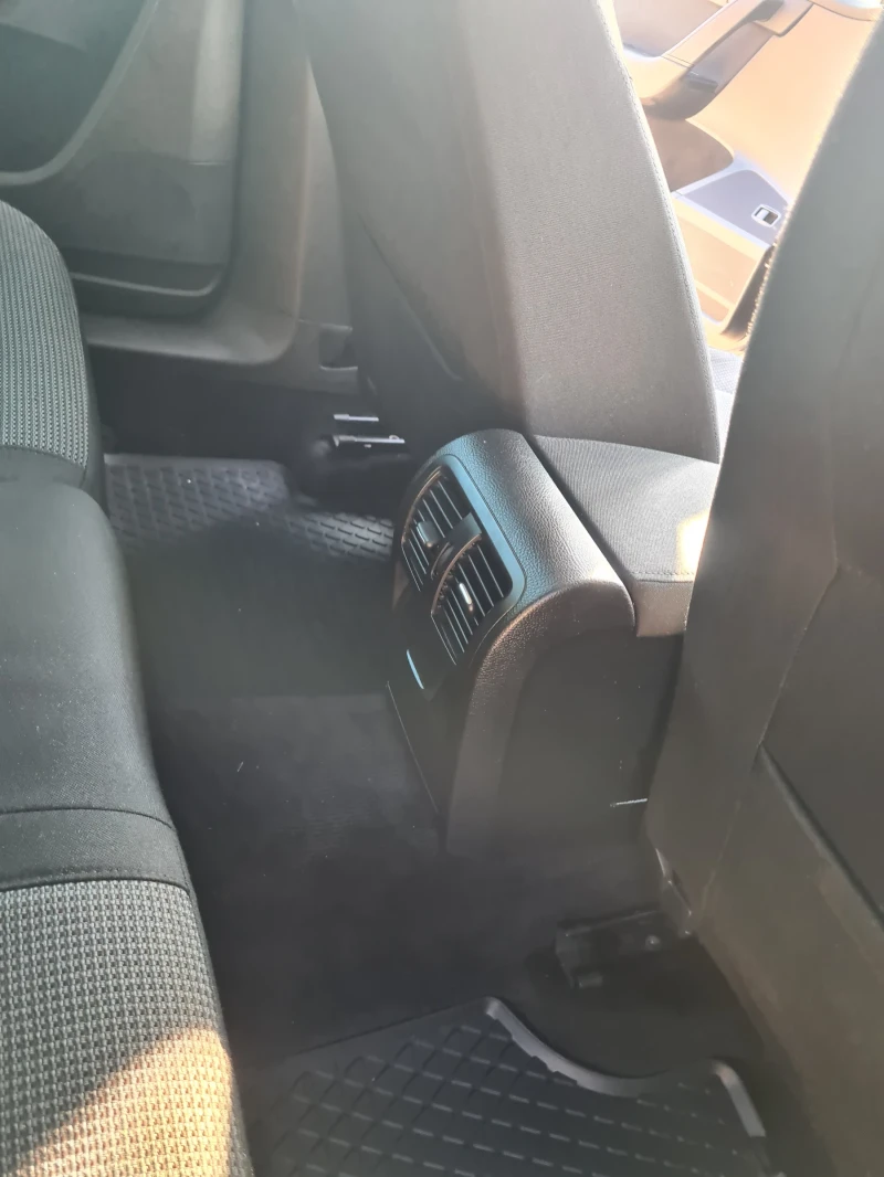 VW Passat, снимка 13 - Автомобили и джипове - 52177734