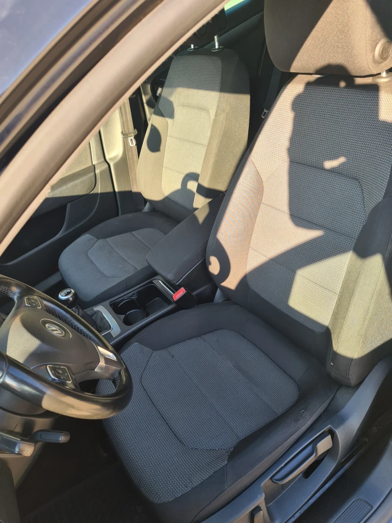 VW Passat, снимка 8 - Автомобили и джипове - 52177734