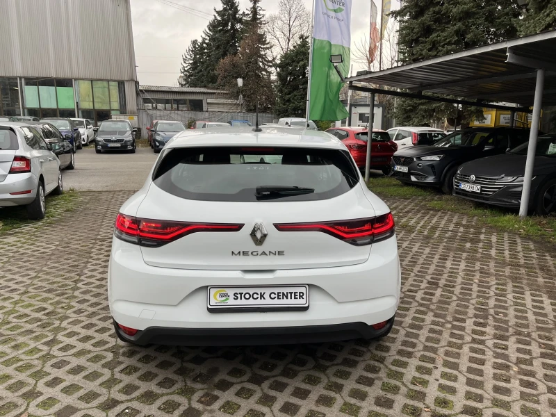 Renault Megane 1.5 dCi 115 к.с 6M/T, снимка 5 - Автомобили и джипове - 52671513