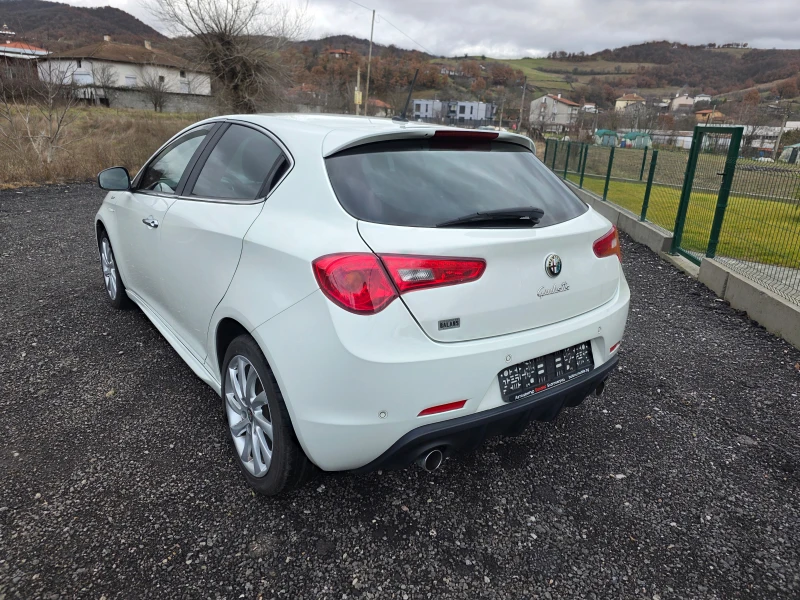 Alfa Romeo Giulietta 2.0JTD 144000km! Facelift, снимка 5 - Автомобили и джипове - 53282569