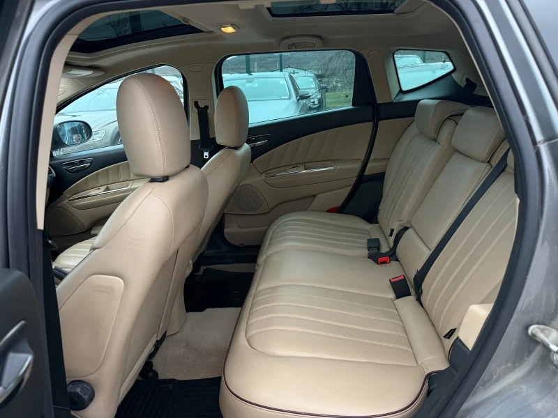 Lancia Delta 1.6 Jtd Панорама Кожа Нави, снимка 8 - Автомобили и джипове - 53507982