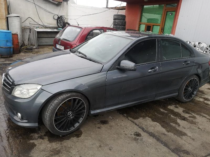 Mercedes-Benz C 220 2.2CDI AMG, снимка 12 - Автомобили и джипове - 39858083