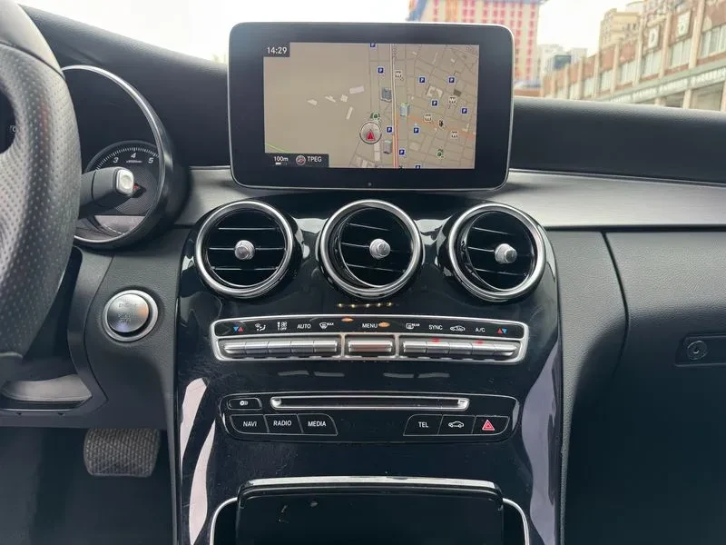 Mercedes-Benz C 200 W205 Avantgarde, снимка 12 - Автомобили и джипове - 54954996