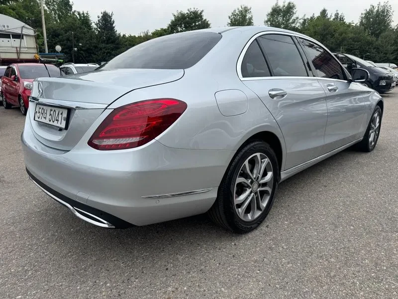 Mercedes-Benz C 200 W205 Avantgarde, снимка 4 - Автомобили и джипове - 54954996