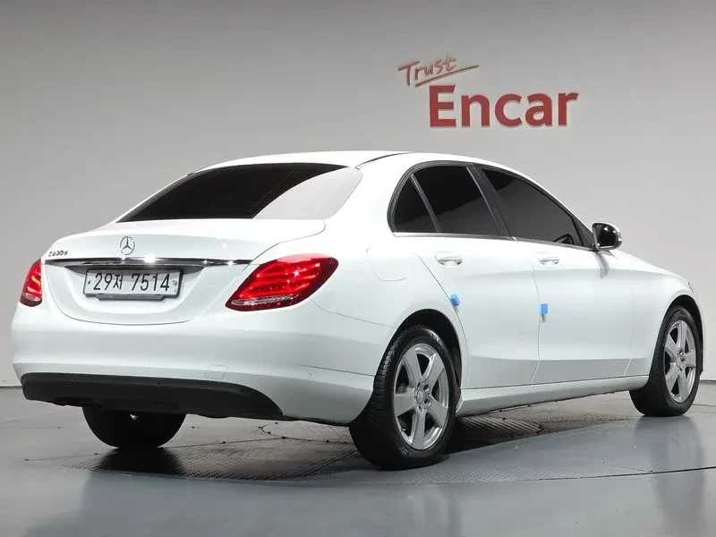 Mercedes-Benz C 200 W205 C200 D, снимка 2 - Автомобили и джипове - 55261284