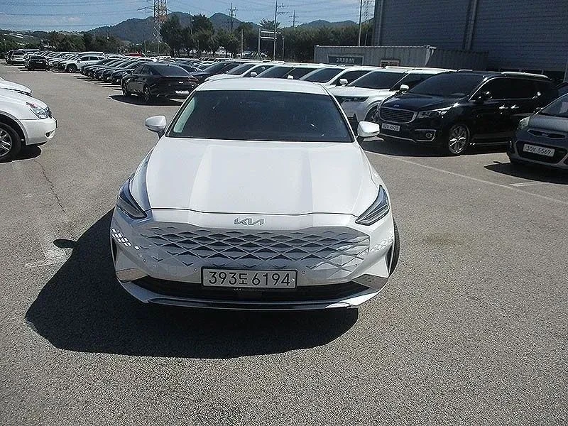 Kia K8, снимка 3 - Автомобили и джипове - 56687930