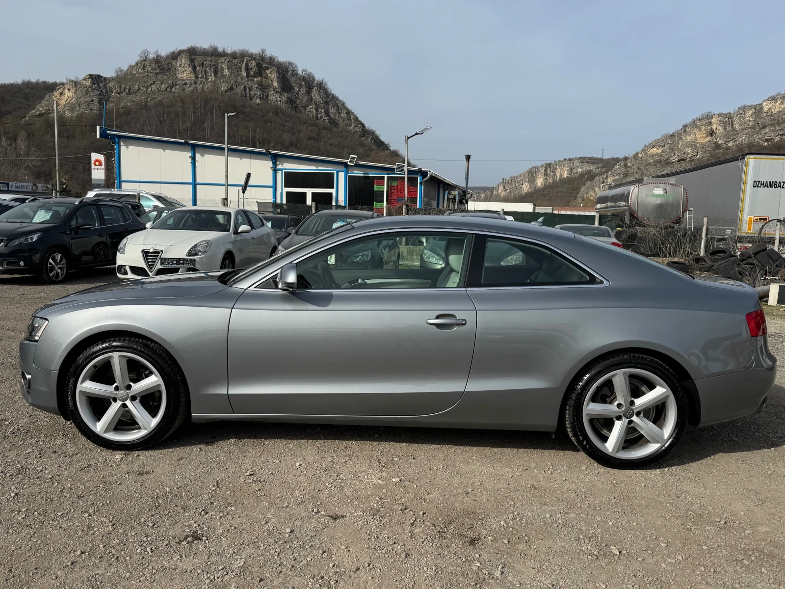 Audi A5 2.0TFSI-180к.с-CARPLAY-NAVI-LED-XENON-PARKTR-TEMP - изображение 3