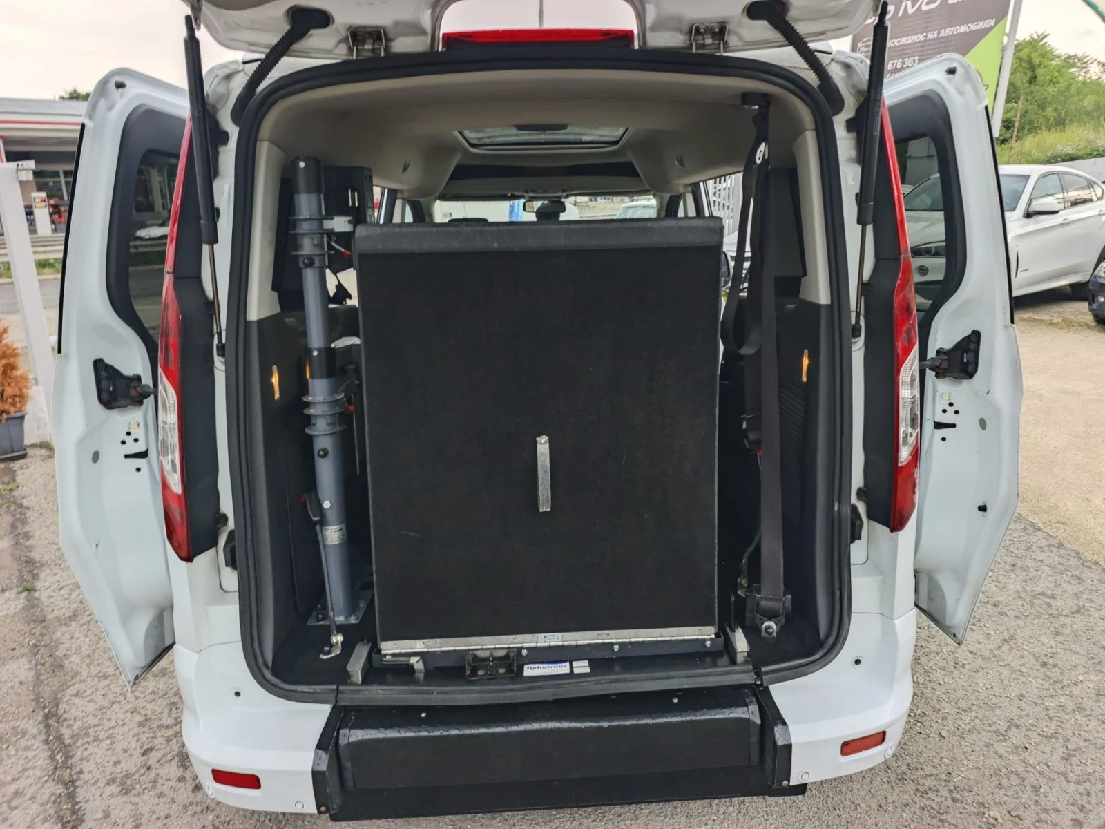 Ford Connect РАМПА ИНВАЛИДИ* ПАНОРАМА* 1.5TDCI - изображение 10
