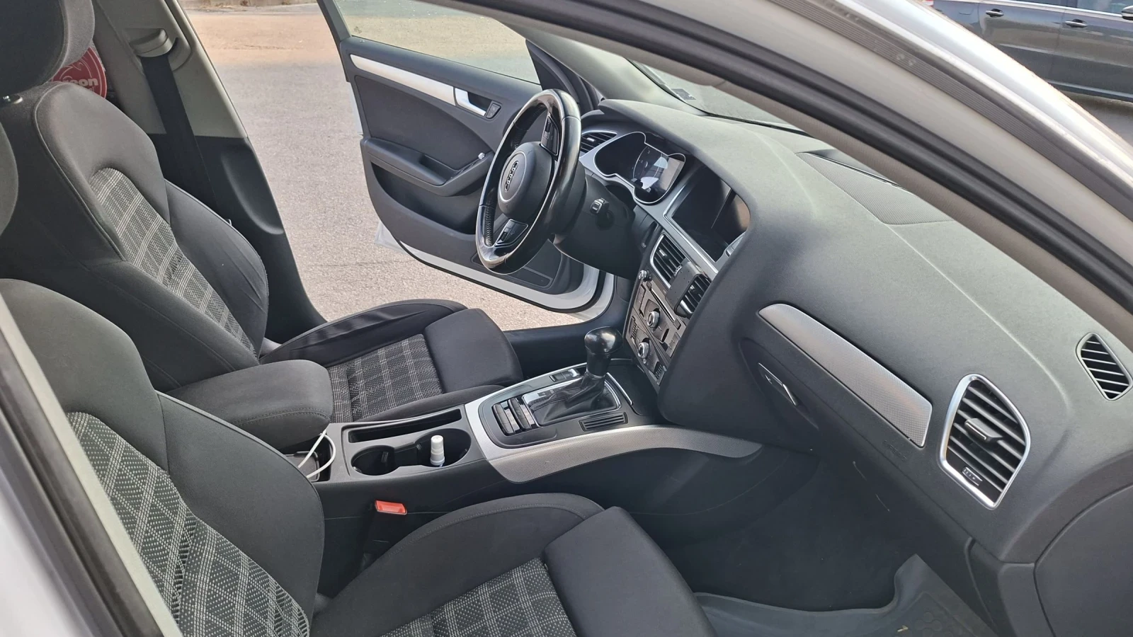 Audi A4 2.0TDI-150кс.S-LINE AVANT B85 - изображение 10