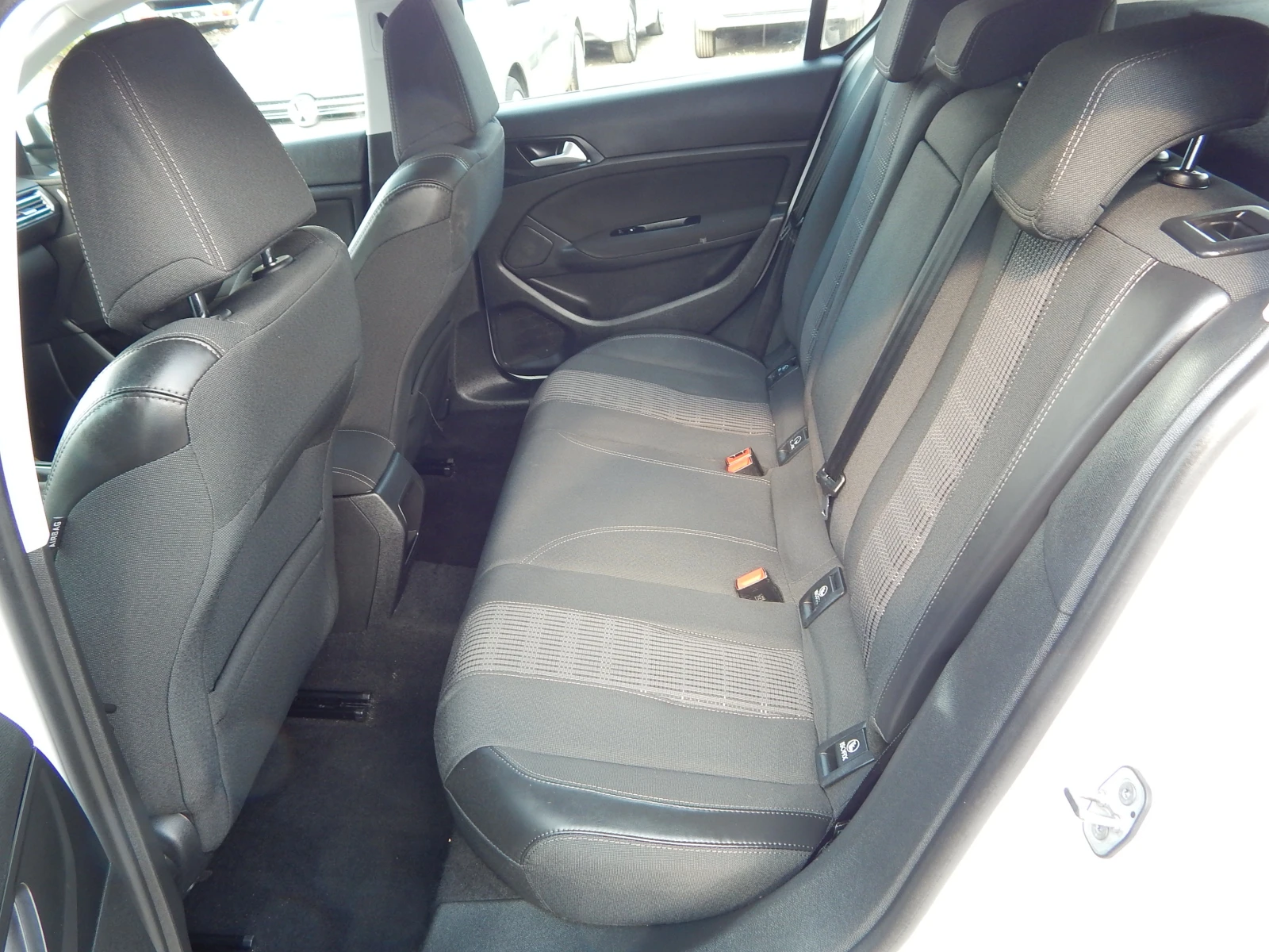 Peugeot 308 1.6HDI* *  | Mobile.bg   17