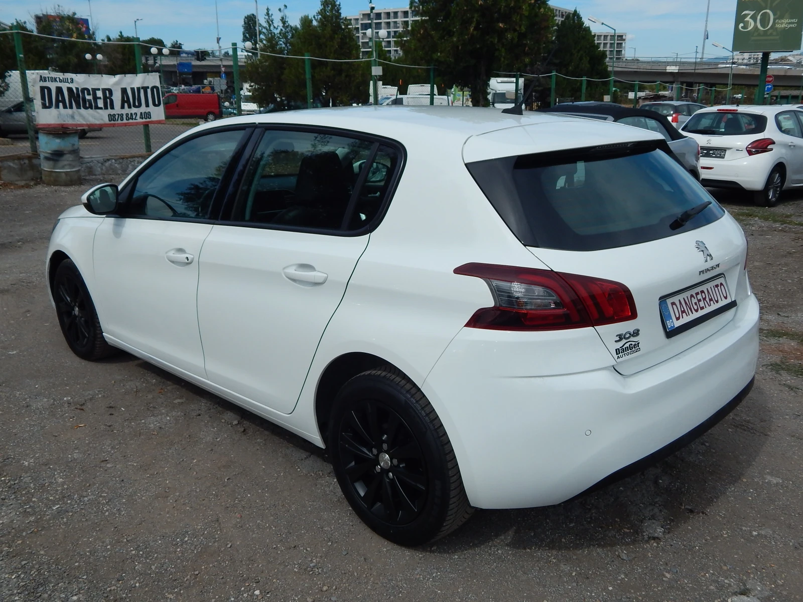 Peugeot 308 1.6HDI* ПЕРФЕКТНА*  - изображение 6