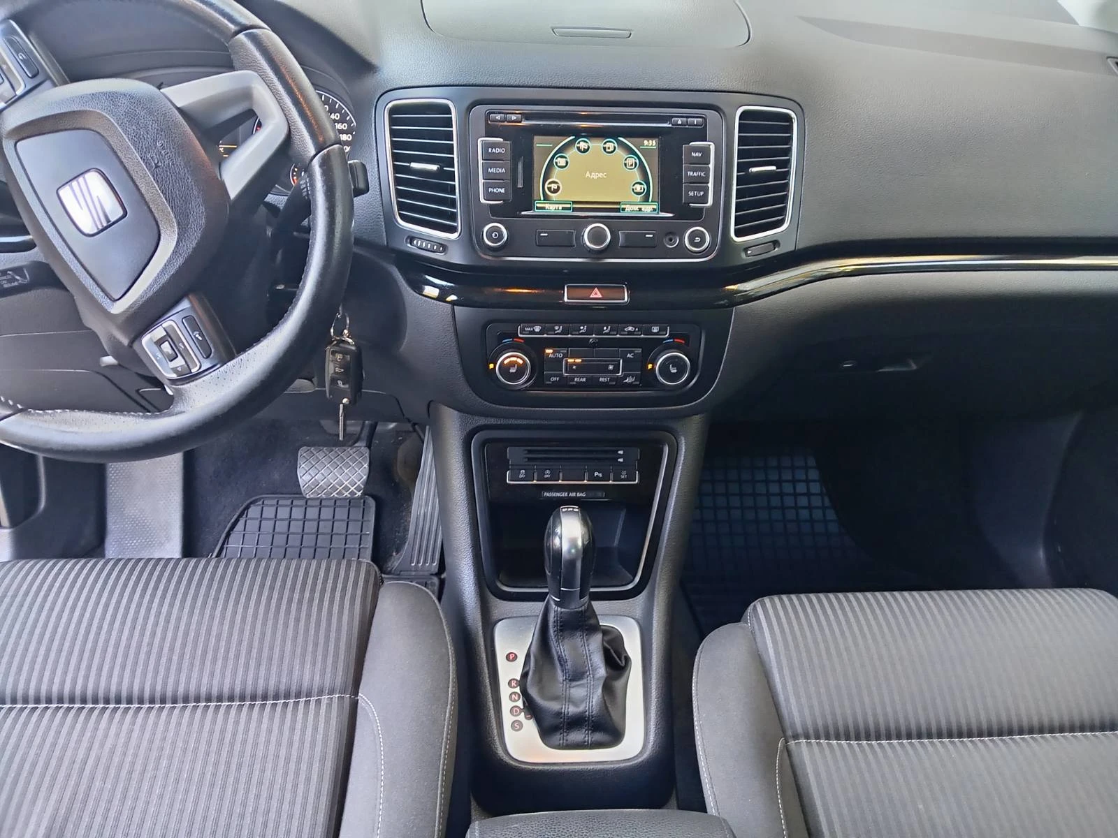 Seat Alhambra 2.0 TDI DSG  - изображение 7