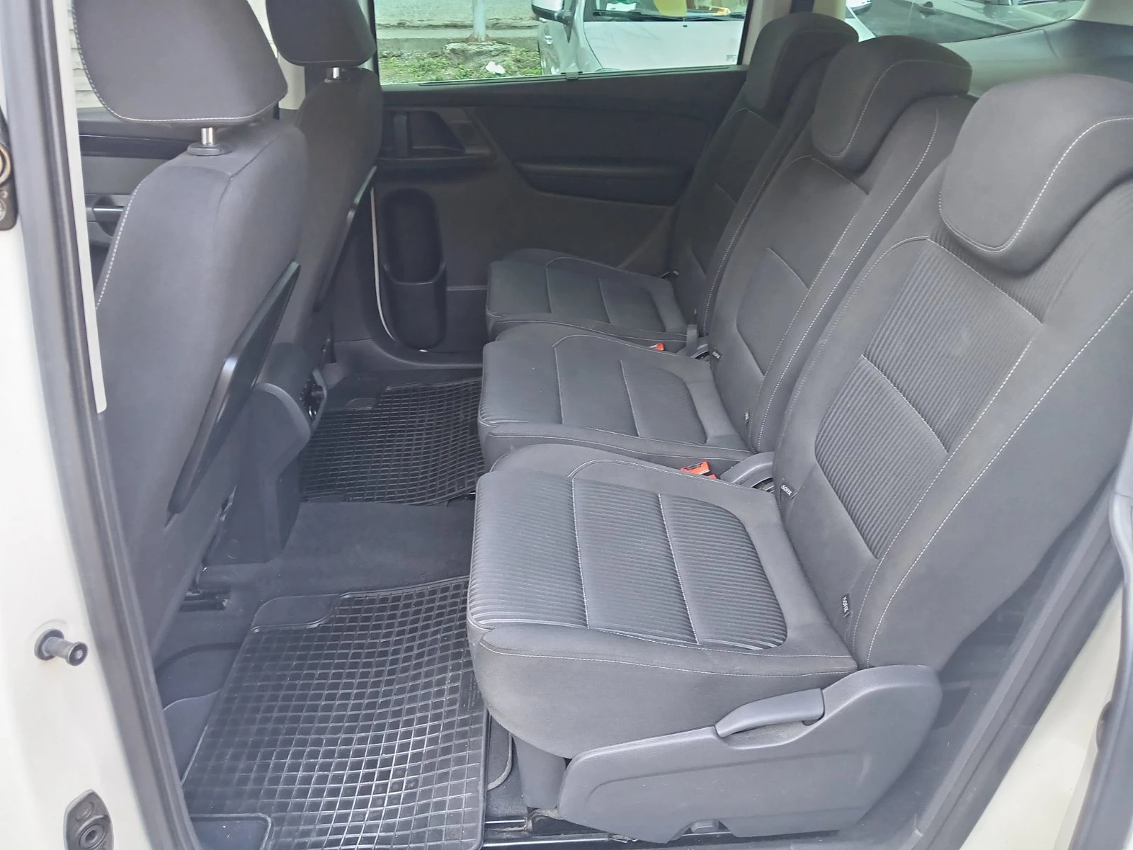 Seat Alhambra 2.0 TDI DSG  - изображение 6