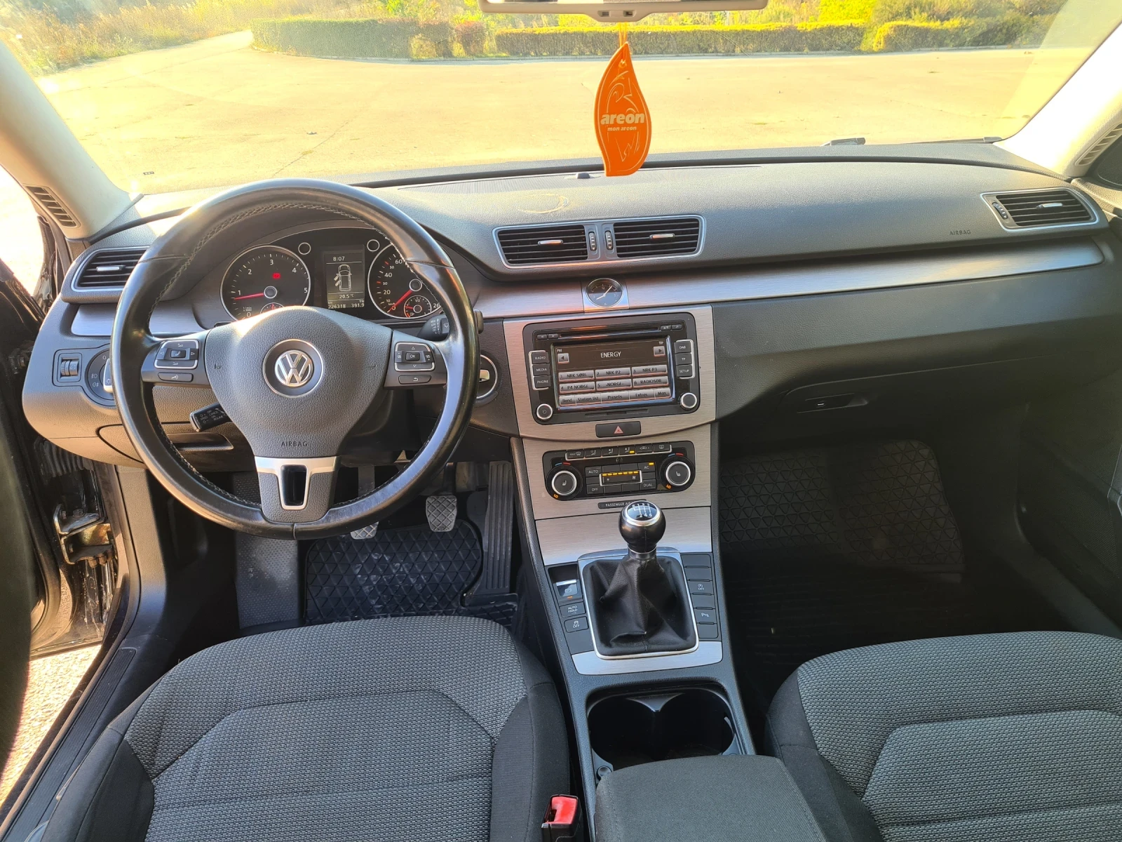 VW Passat  - изображение 9