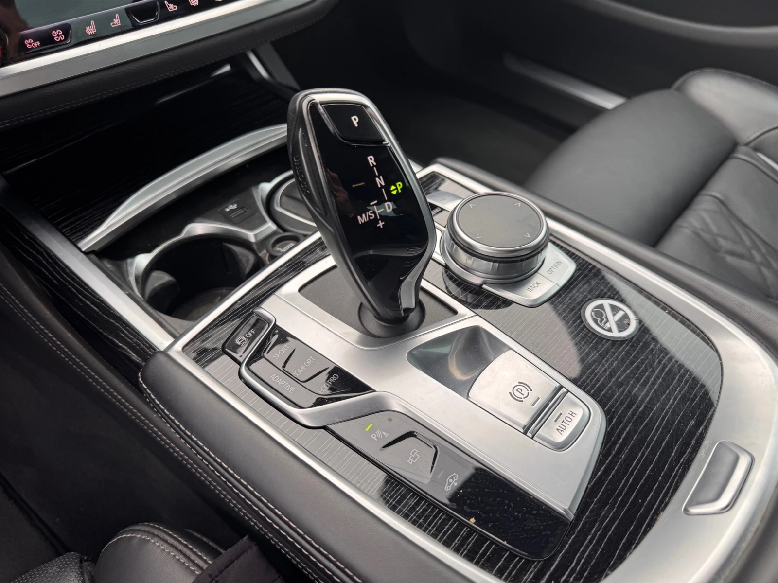 BMW 730 xDrive, снимка 12 - Автомобили и джипове - 53731176