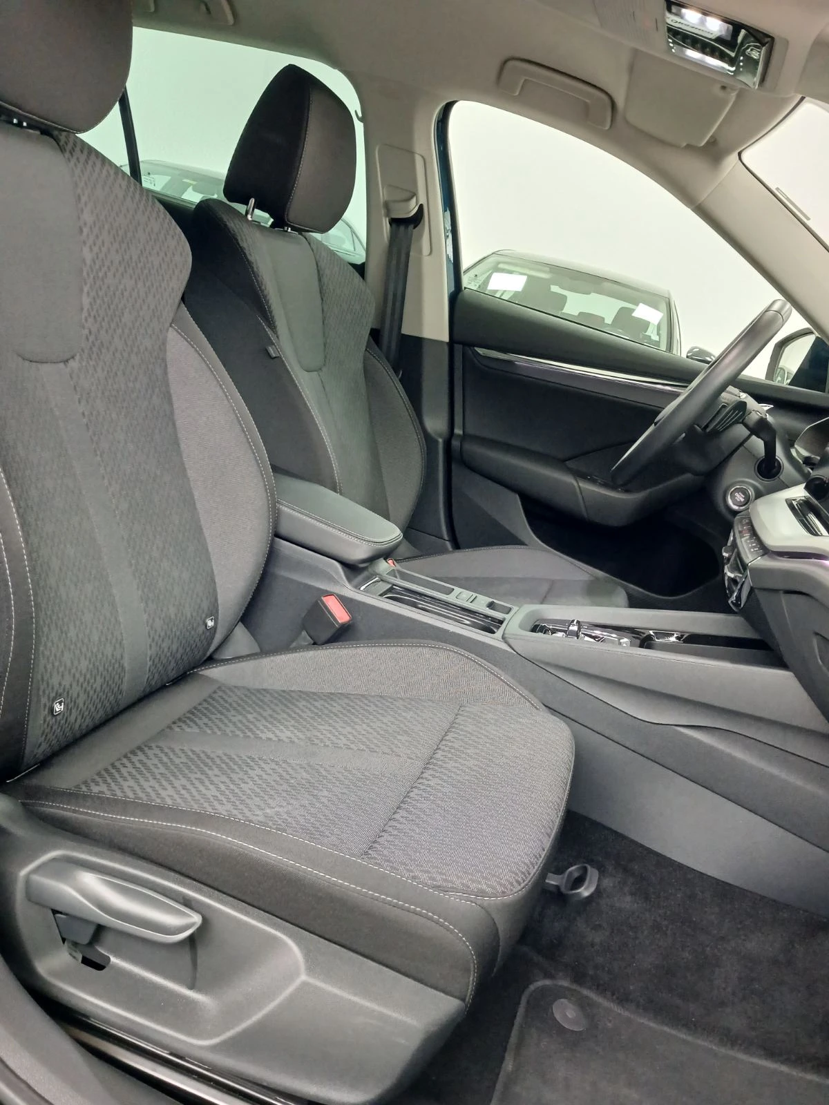 Skoda Octavia СStyle 2, 0 TDI/150 к.с./7DSG/4x4, снимка 6 - Автомобили и джипове - 53903928