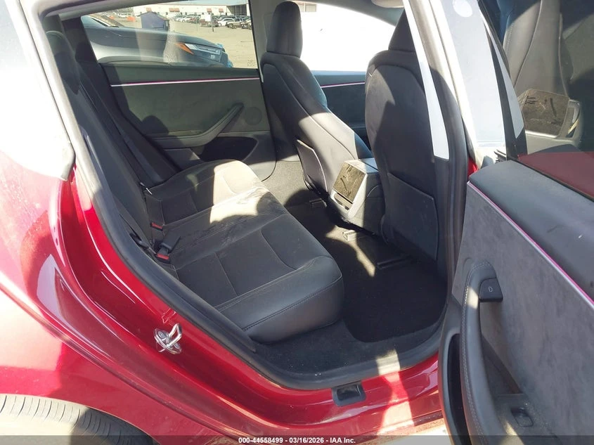 Tesla Model 3 Long Range Dual Motor All-Wheel Drive, снимка 8 - Автомобили и джипове - 54374287