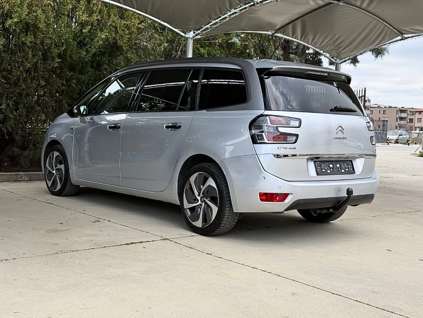 Citroen Grand C4 Picasso 2.0 HDI Exclusive, снимка 3 - Автомобили и джипове - 54375415