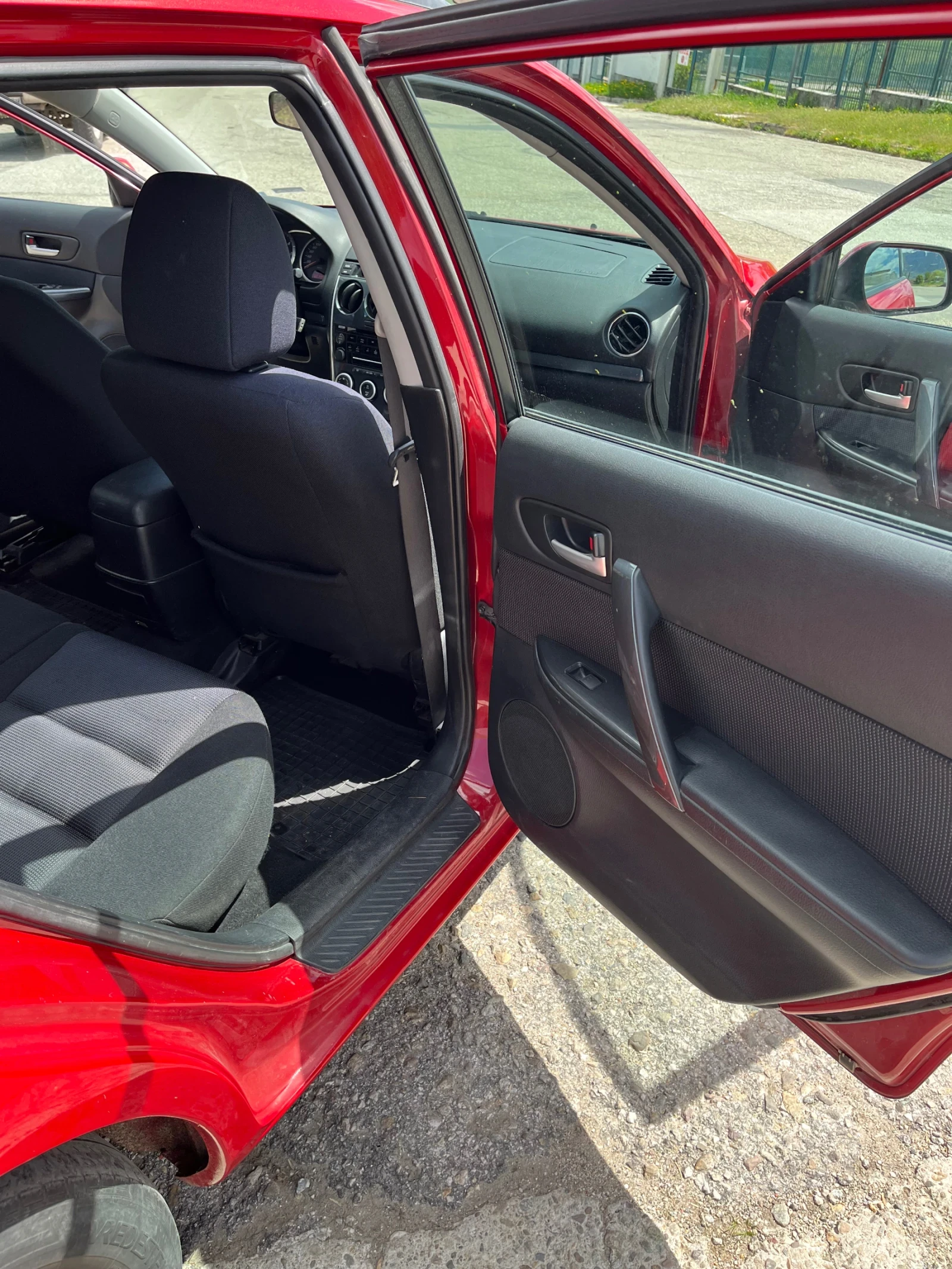 Mazda 6 2.0 ТД, снимка 7 - Автомобили и джипове - 54436645