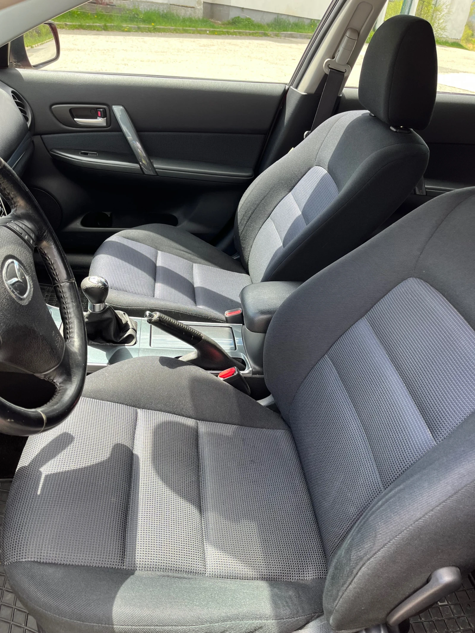 Mazda 6 2.0 ТД, снимка 15 - Автомобили и джипове - 54436645