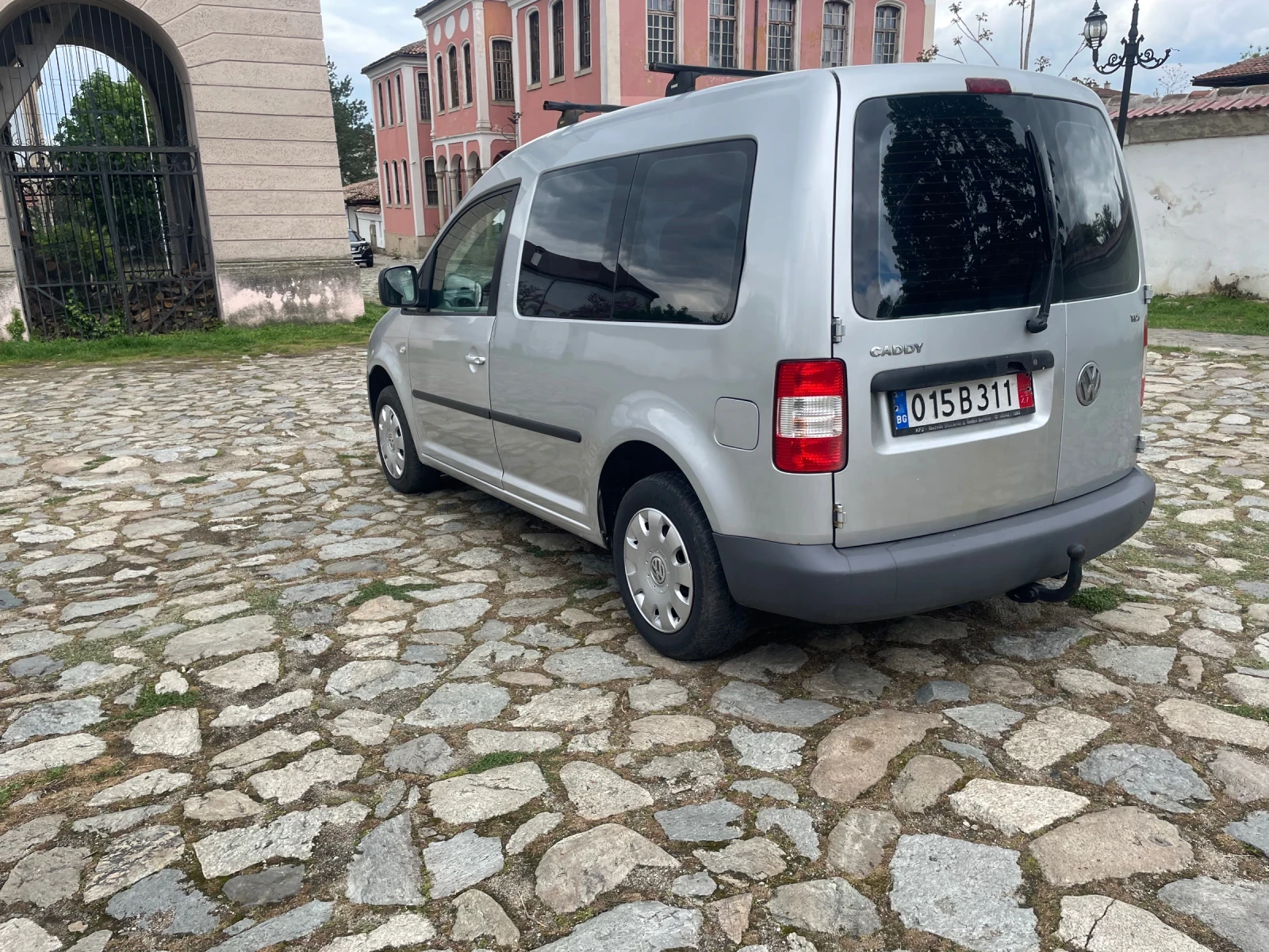 VW Caddy 1.9TDI 105ks 6+ 1 КЛИМАТИК, снимка 3 - Автомобили и джипове - 54568158