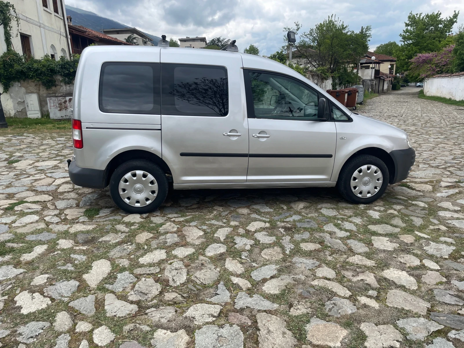 VW Caddy 1.9TDI 105ks 6+ 1 КЛИМАТИК, снимка 6 - Автомобили и джипове - 54568158