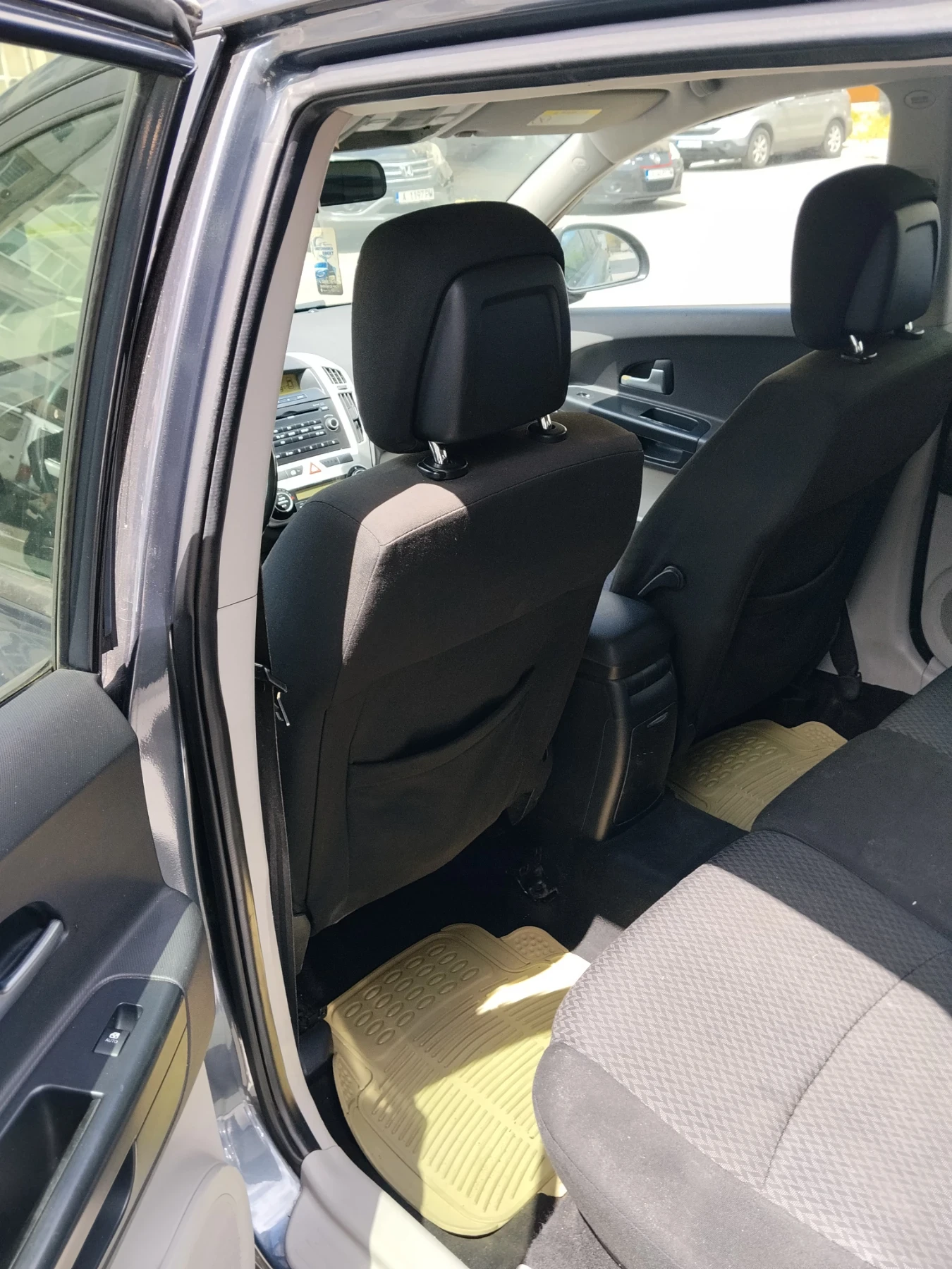 Kia Ceed, снимка 6 - Автомобили и джипове - 54610325