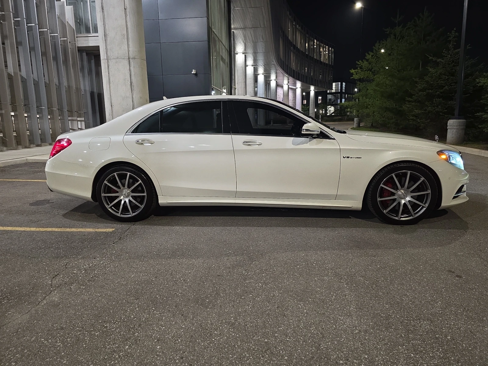 Mercedes-Benz S 550 TOP* БЕЗ ЩЕТИ* АВТО КРЕДИТ* CARFAX, снимка 2 - Автомобили и джипове - 54882617