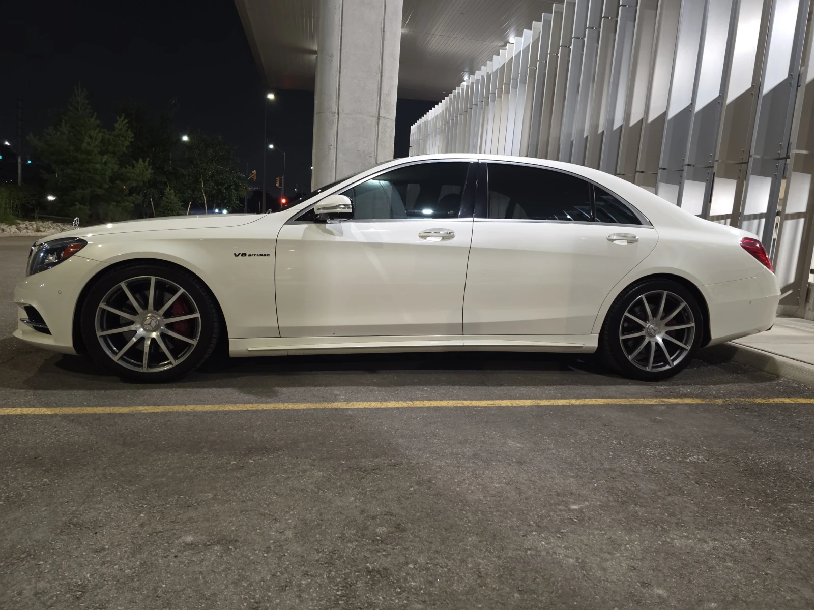 Mercedes-Benz S 550 TOP* БЕЗ ЩЕТИ* АВТО КРЕДИТ* CARFAX, снимка 3 - Автомобили и джипове - 54882617