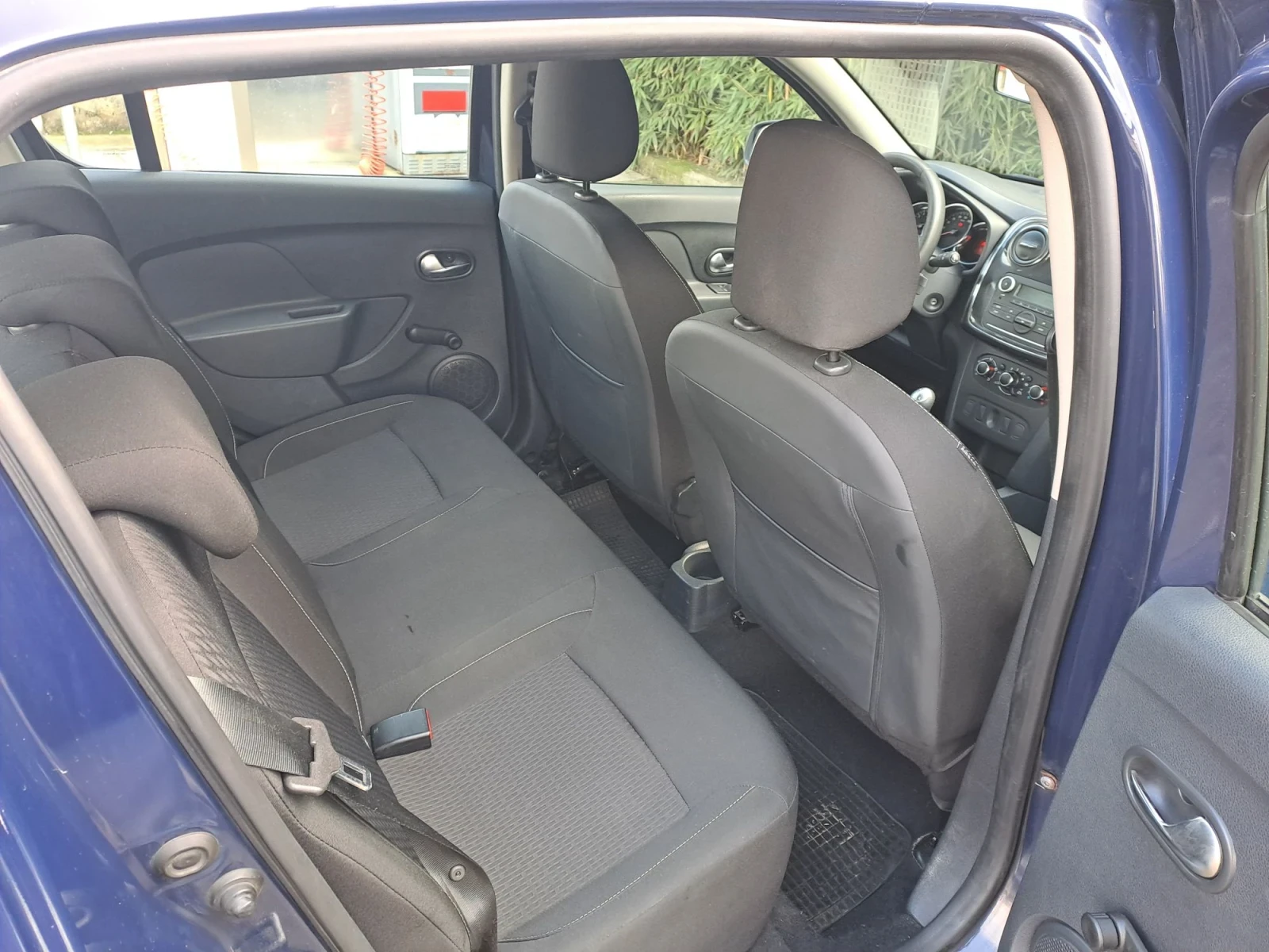 Dacia Sandero, снимка 9 - Автомобили и джипове - 55957422