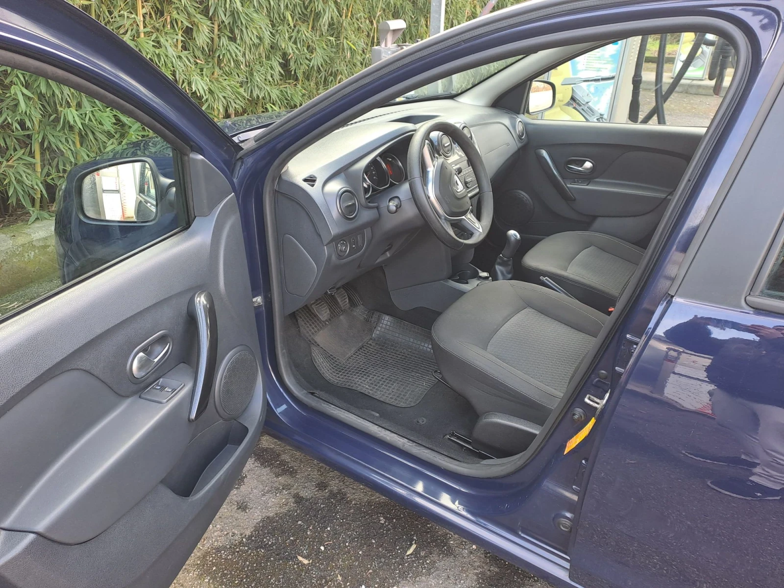 Dacia Sandero, снимка 5 - Автомобили и джипове - 55957422