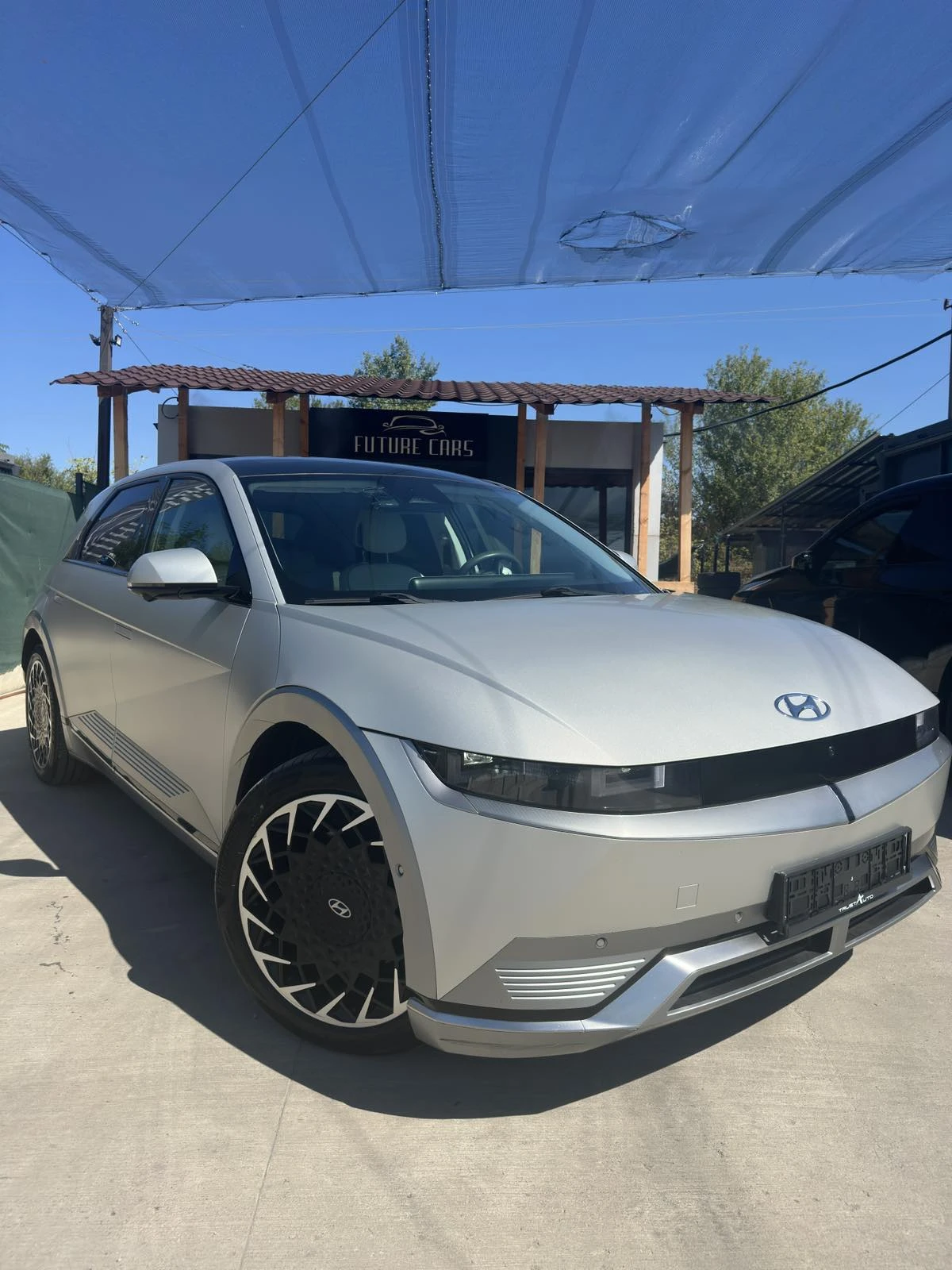 Hyundai Ioniq 5 72.6KWh/PROJECT 45/SOLAR/4X4/305К.С, снимка 3 - Автомобили и джипове - 55990782