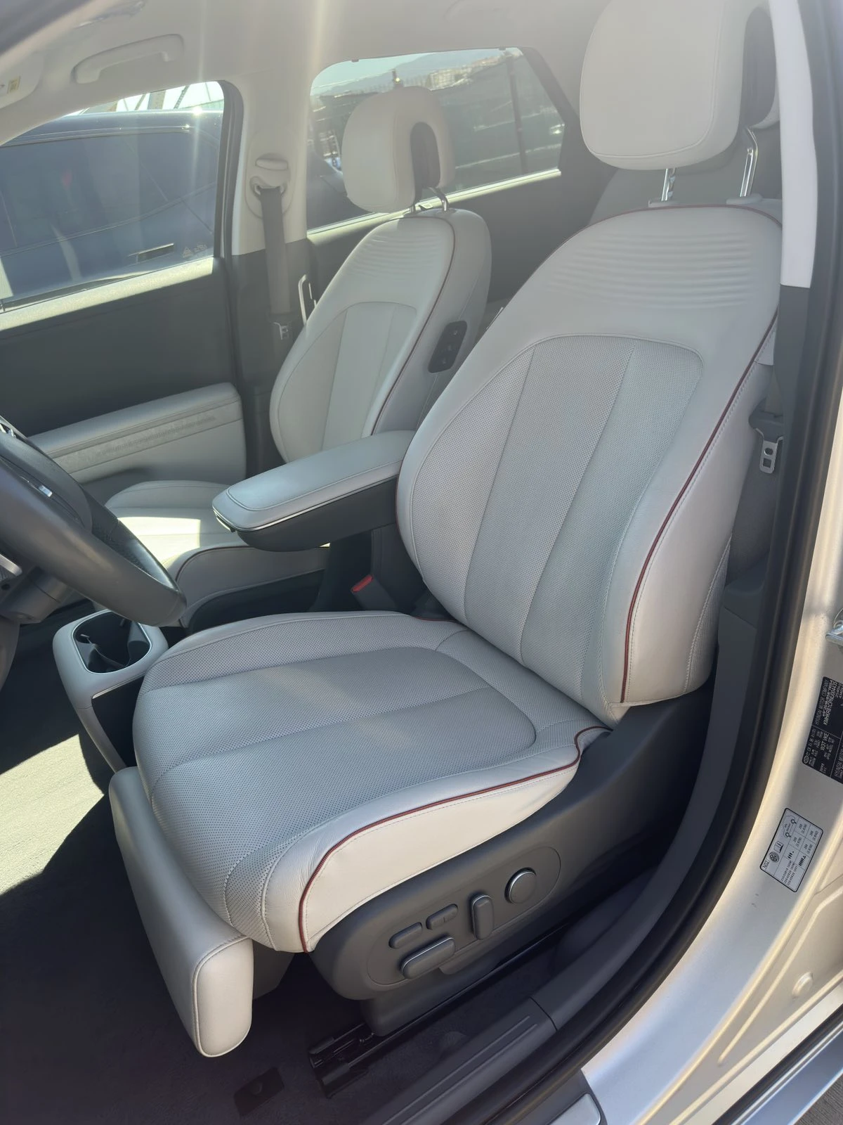 Hyundai Ioniq 5 72.6KWh/PROJECT 45/SOLAR/4X4/305К.С, снимка 10 - Автомобили и джипове - 55990782