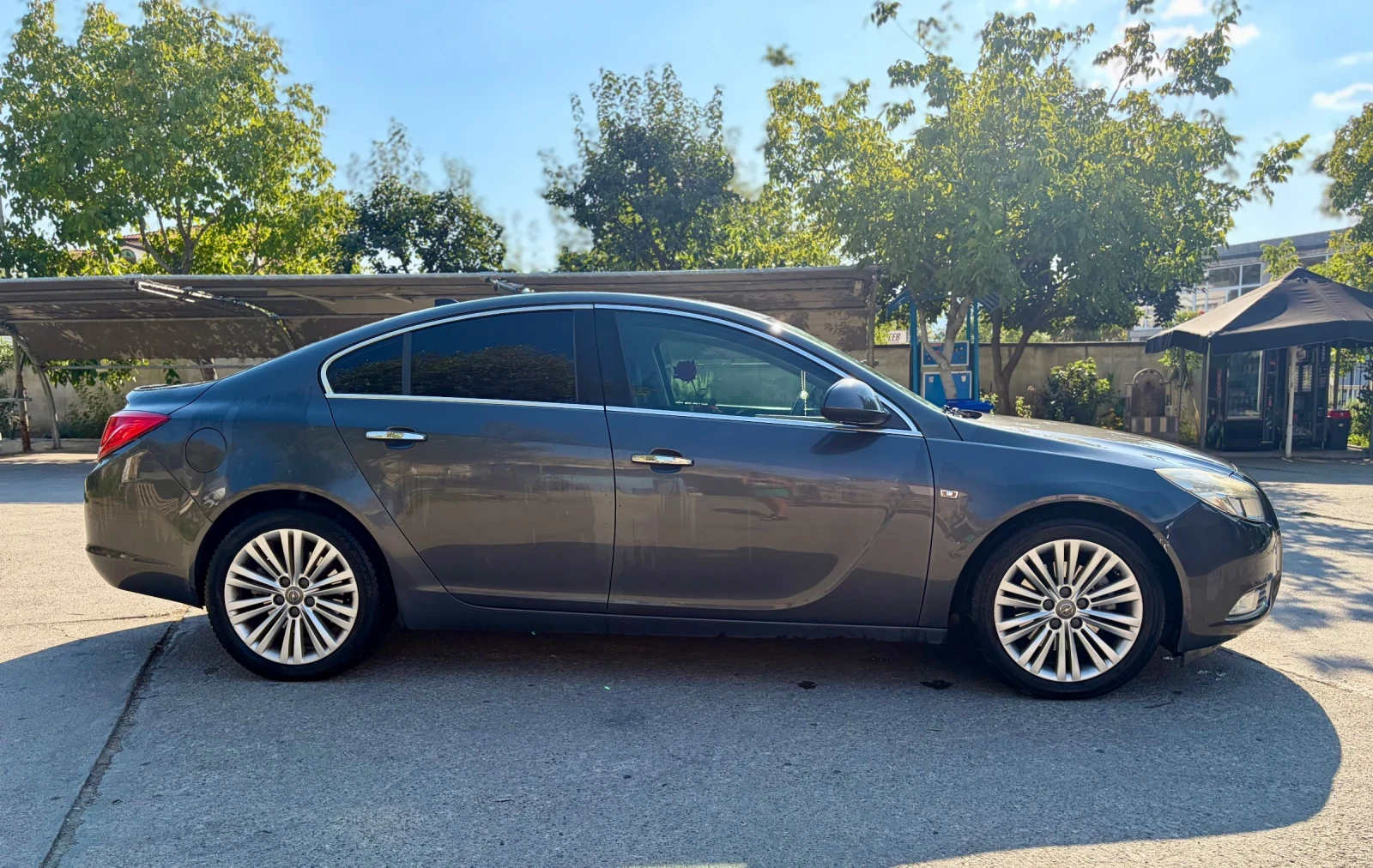 Opel Insignia, снимка 3 - Автомобили и джипове - 56034829
