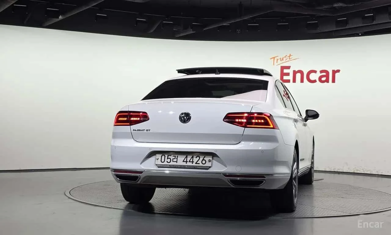 VW Passat * 2.0 TDI Premium * ���� �� �� | Mobile.bg � ����������� 4