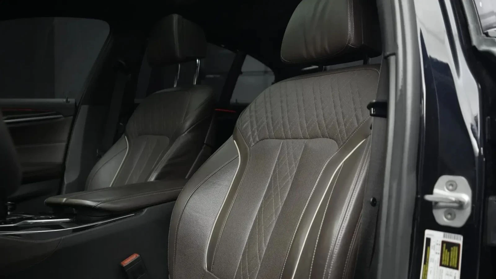 BMW 540, снимка 14 - Автомобили и джипове - 56706373