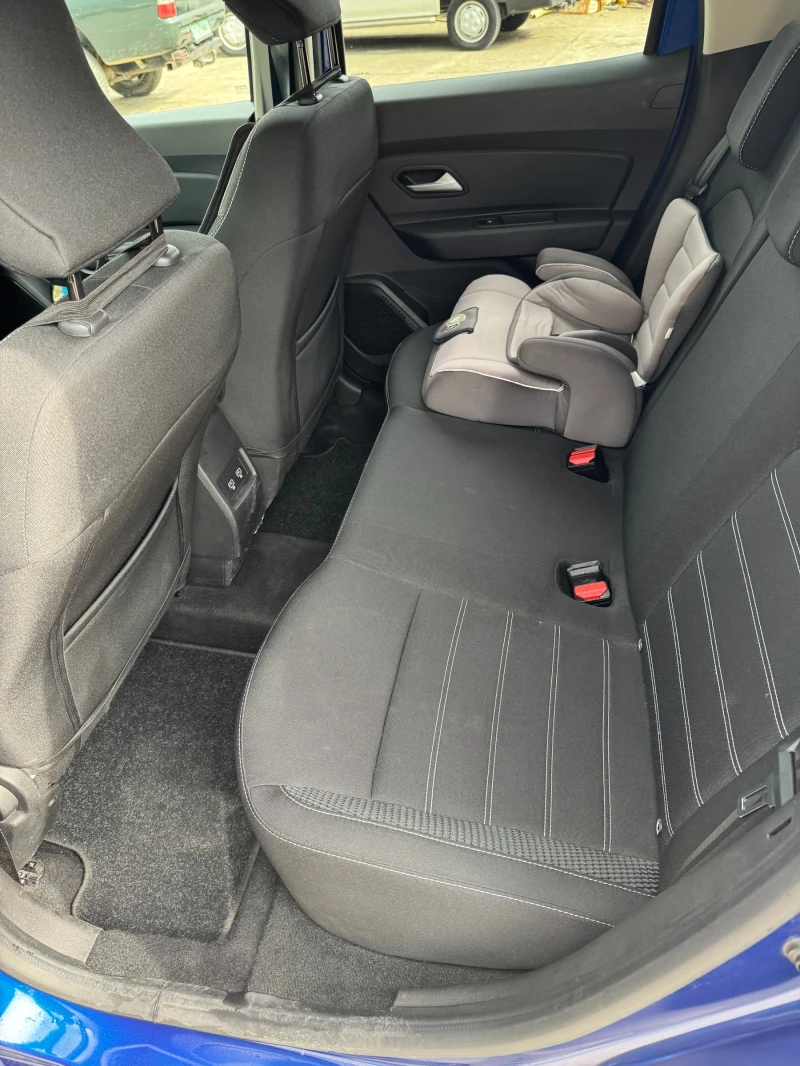 Dacia Duster Еco-G, снимка 9 - Автомобили и джипове - 50433900